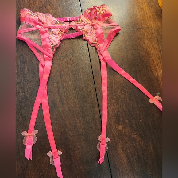 Price Firm FLAL SET Graphic Hearts Lingeire Size XS Bundle - Picture 6 of 12